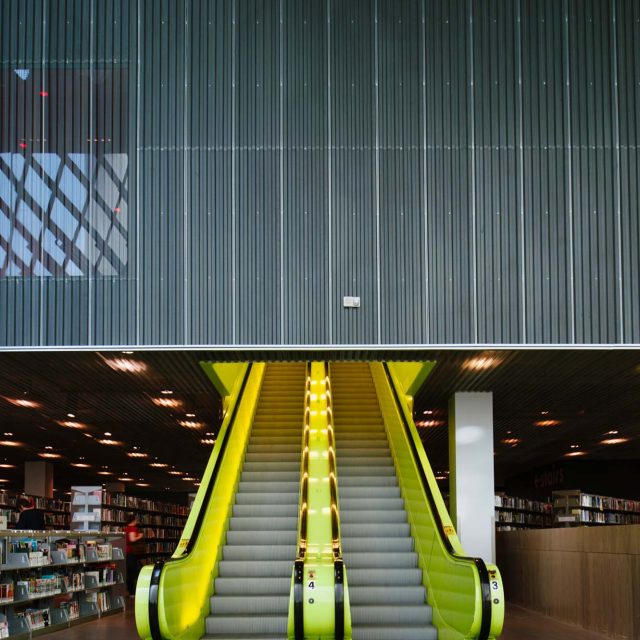 Seattle Library Interior escalator design by OMA/LMN