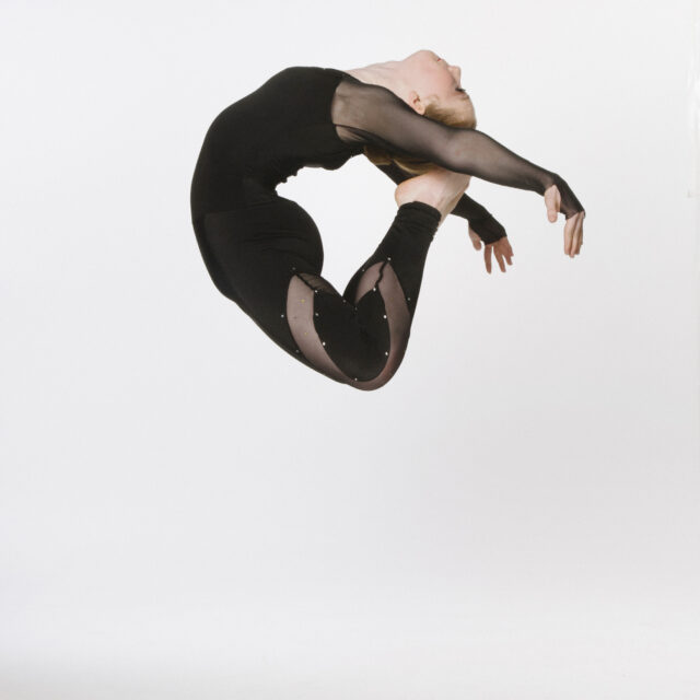 Aerial Jump Dancer